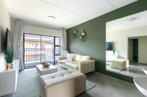 Modern 2 bed apartment, Secure estate